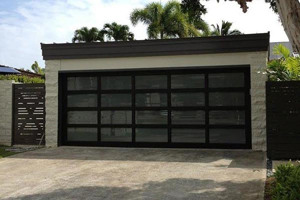 image of aluminum residential door by Raynor Hawaii