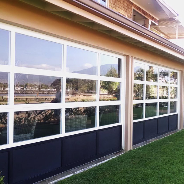 Raynor Commercial gate