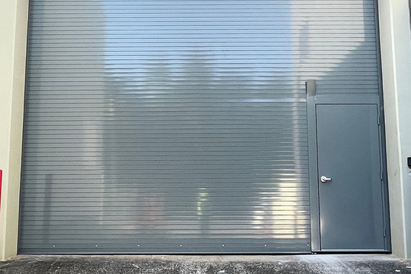image of commercial door by Raynor Hawaii Overhead Doors