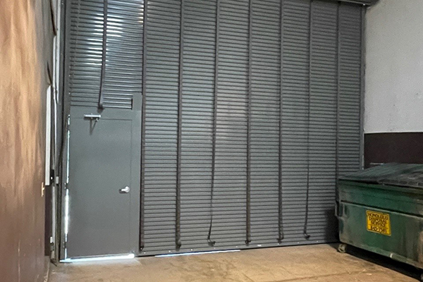 image of commercial door by Raynor Hawaii Overhead Doors