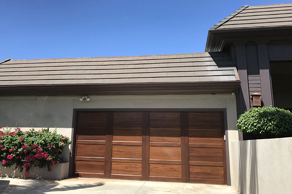 image of wood residential door by Raynor Hawaii