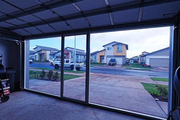 image of lifestyly garage screen on home