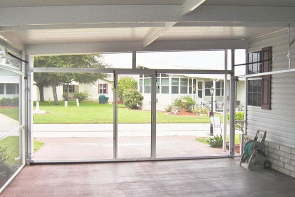 image of lifestyly garage screen on home