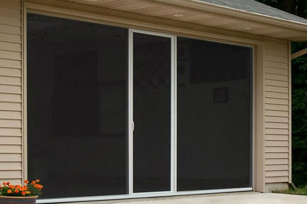 image of lifestyly garage screen on home