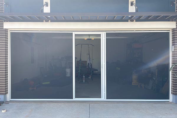 image of lifestyly garage screen on home