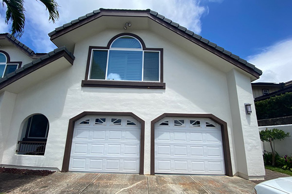 image of residential steel garage door by Raynor