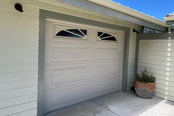 image of residential steel garage door by Raynor