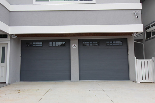 image of residential steel garage door by Raynor